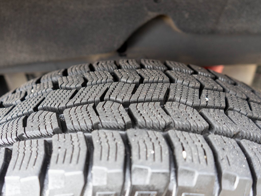 Used 2020 Chevrolet Silverado 1500 LT Trail Boss w/ Bed Protection Package image 29