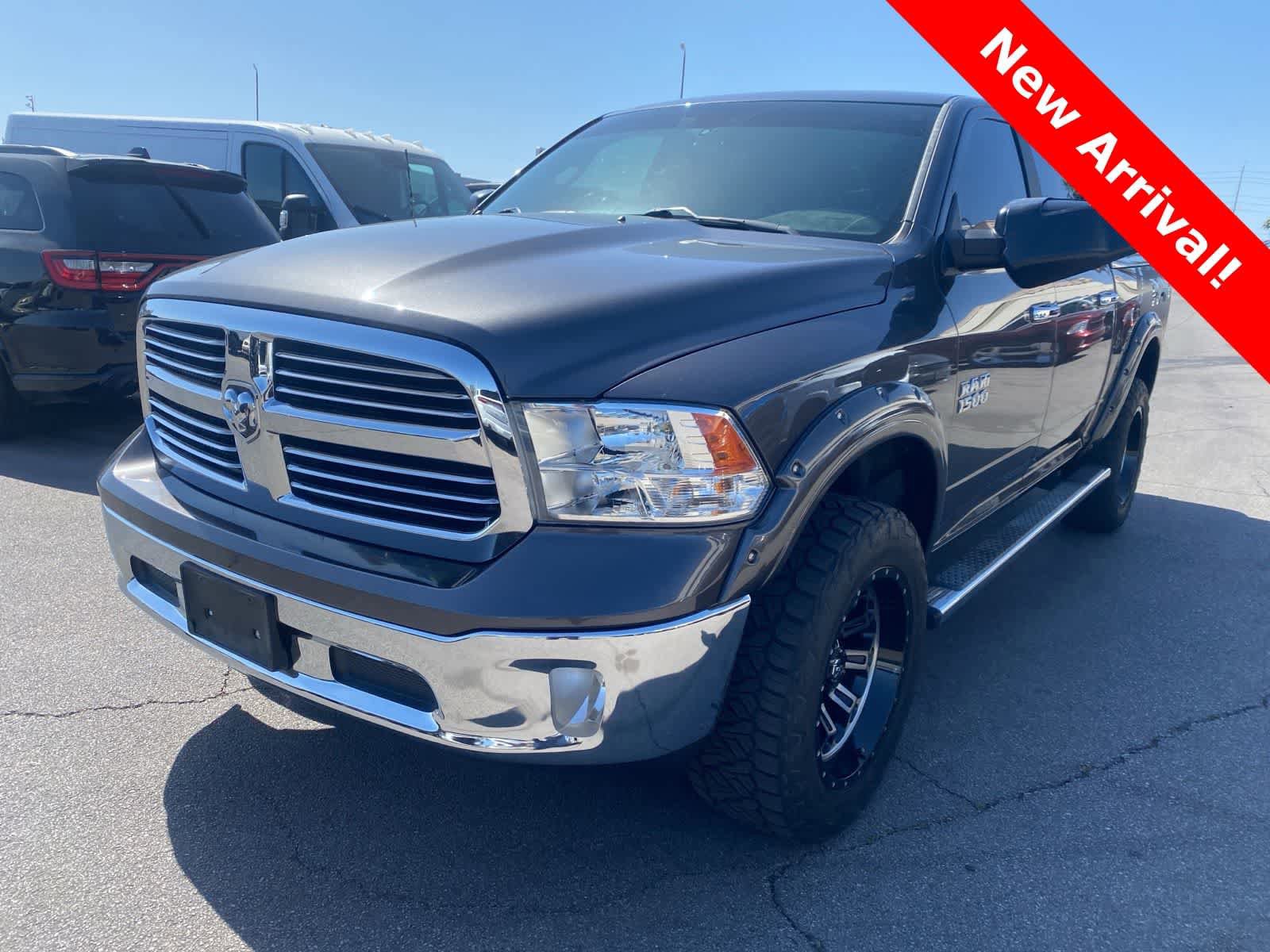 Used 2017 RAM 1500 Classic SLT w/ SLT Plus D￩cor Group AWD/4WD image 1