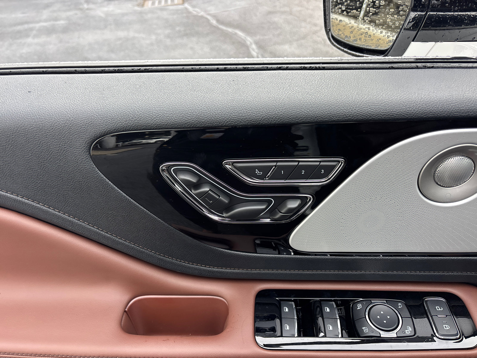 New 2026 Lincoln Aviator Reserve image 12