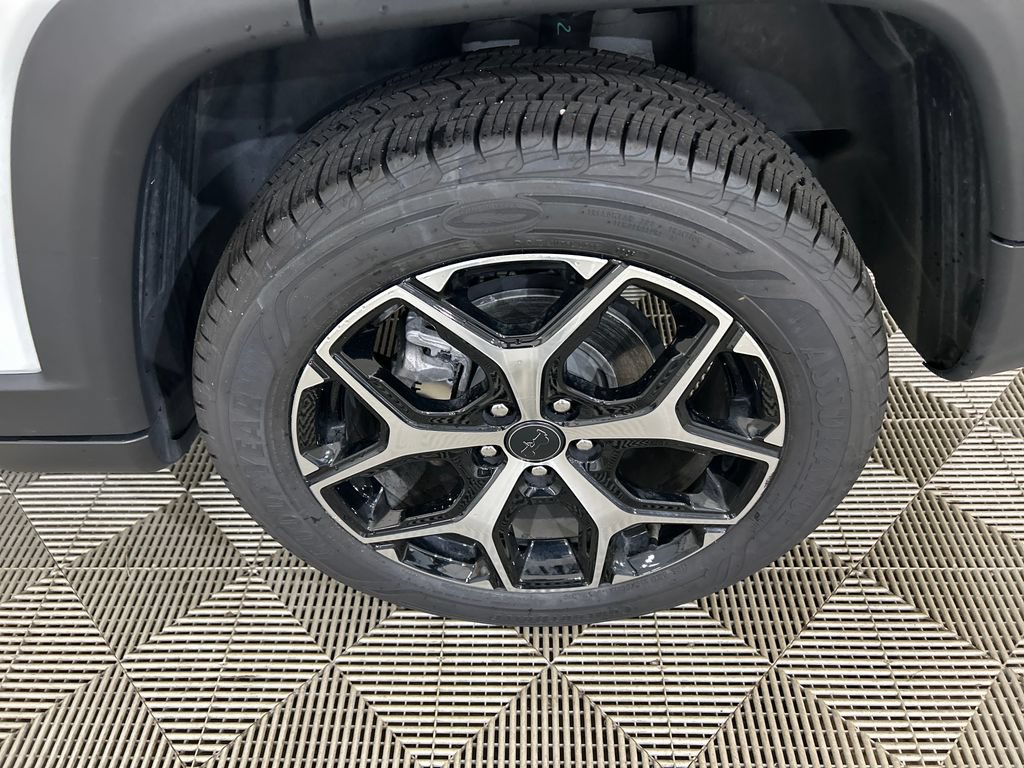 Used 2025 Jeep Compass Limited AWD/4WD image 10