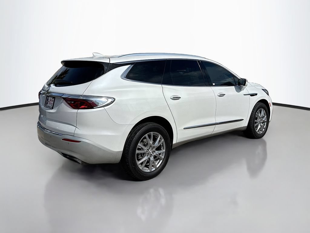 Used 2023 Buick Enclave Essence w/ Experience Buick Package FWD image 7