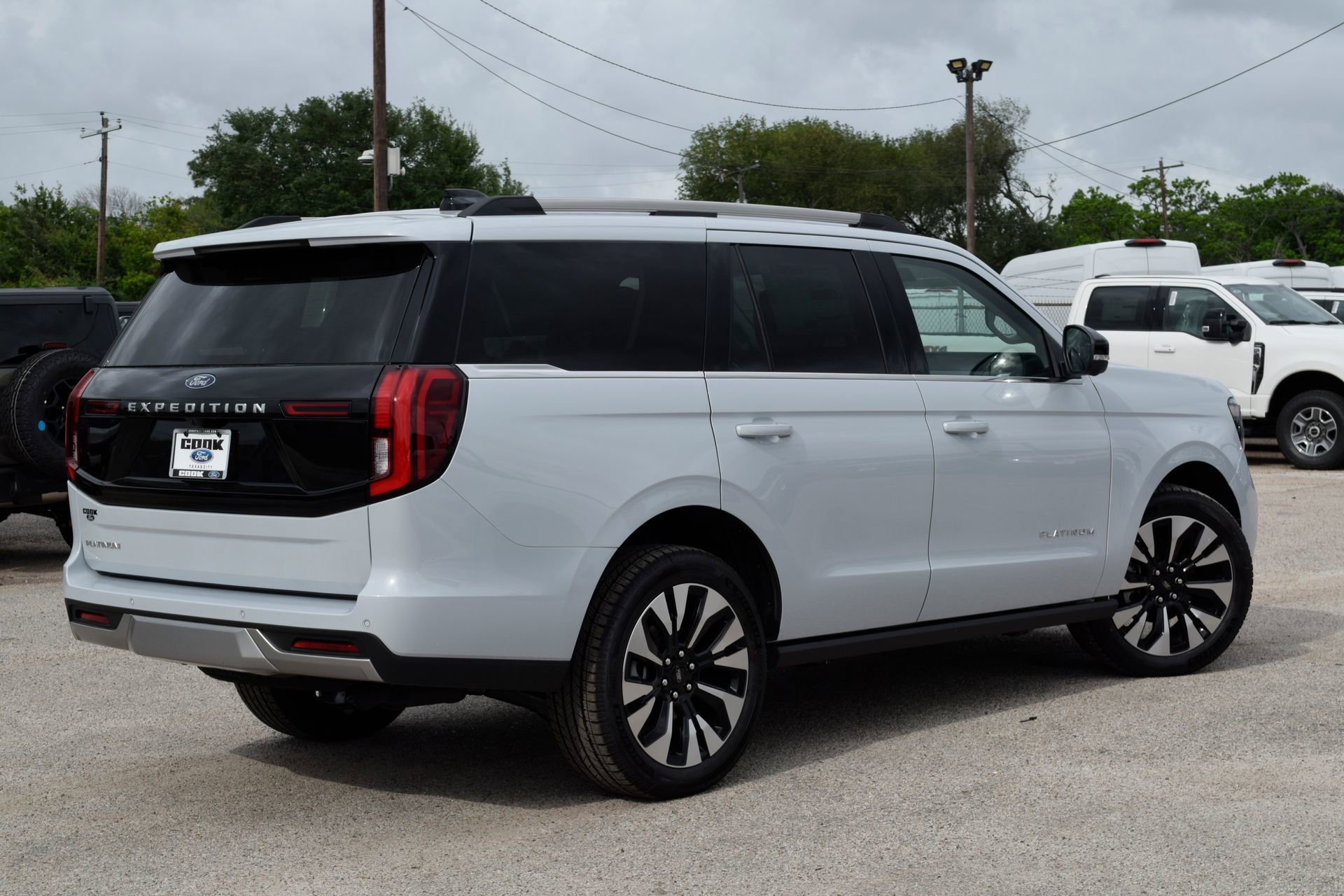 New 2026 Ford Expedition Platinum w/ Driver's Package image 6