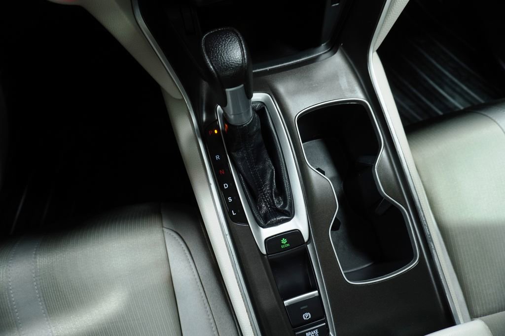 Used 2020 Honda Accord EX image 18