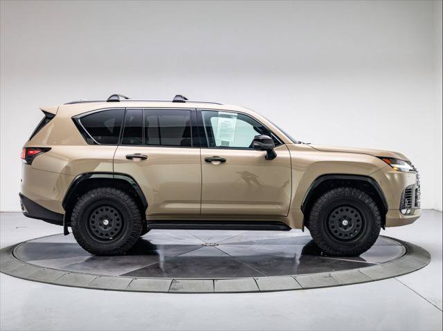 Used 2025 Lexus LX 700h Overtrail w/ Accessory Package (Z1) AWD/4WD image 5