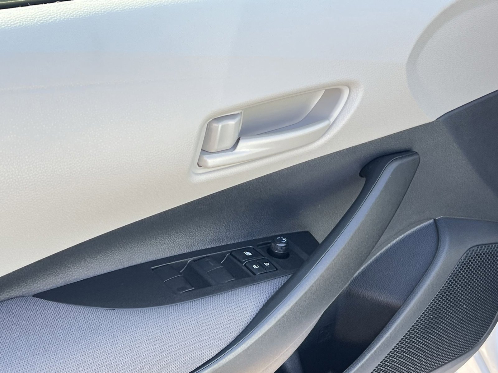 New 2026 Toyota Corolla LE image 10