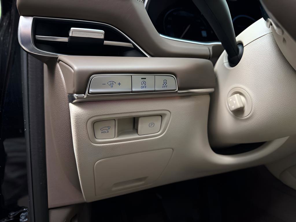 Used 2024 Genesis GV80 3.5T w/ Prestige Package image 19