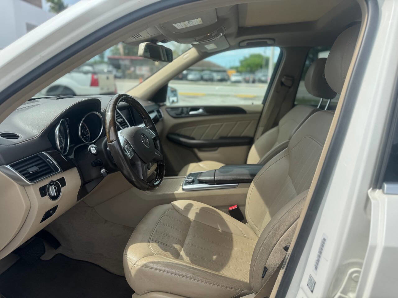 Used 2015 Mercedes-Benz GL 320 BlueTEC 4MATIC image 13