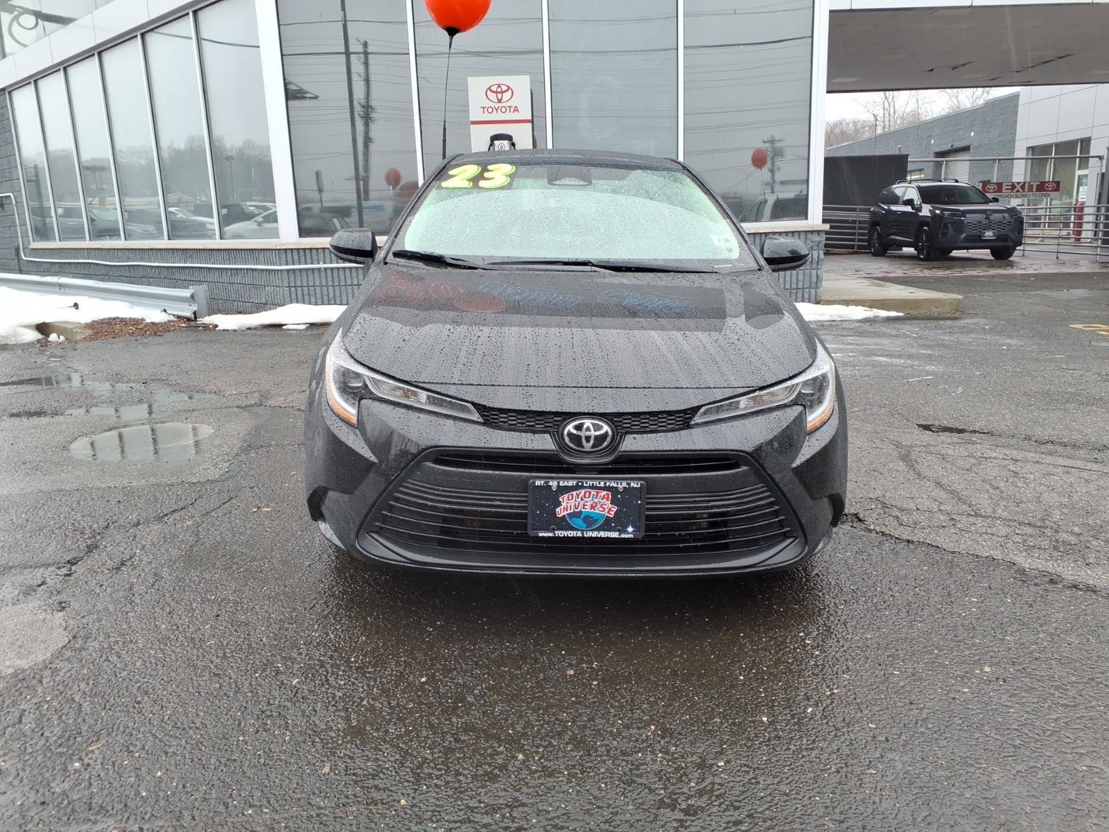 Certified 2023 Toyota Corolla LE image 2