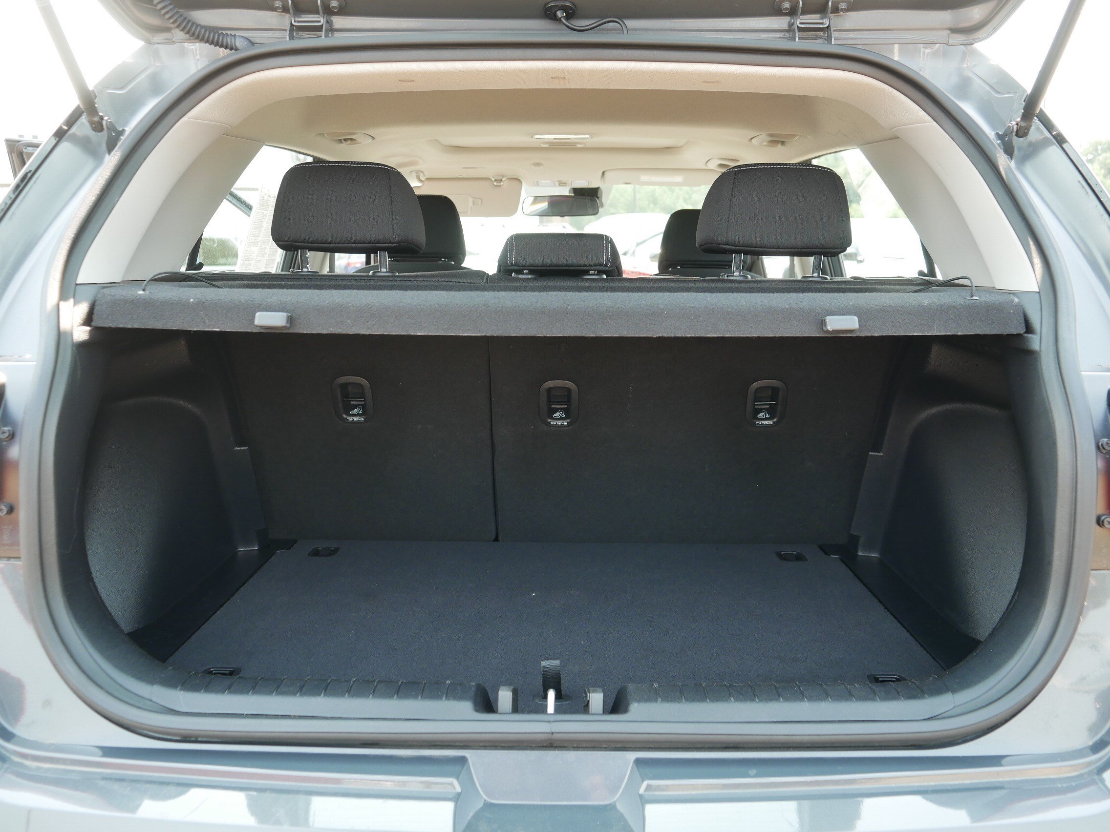 Used 2025 Hyundai Venue SEL FWD image 18