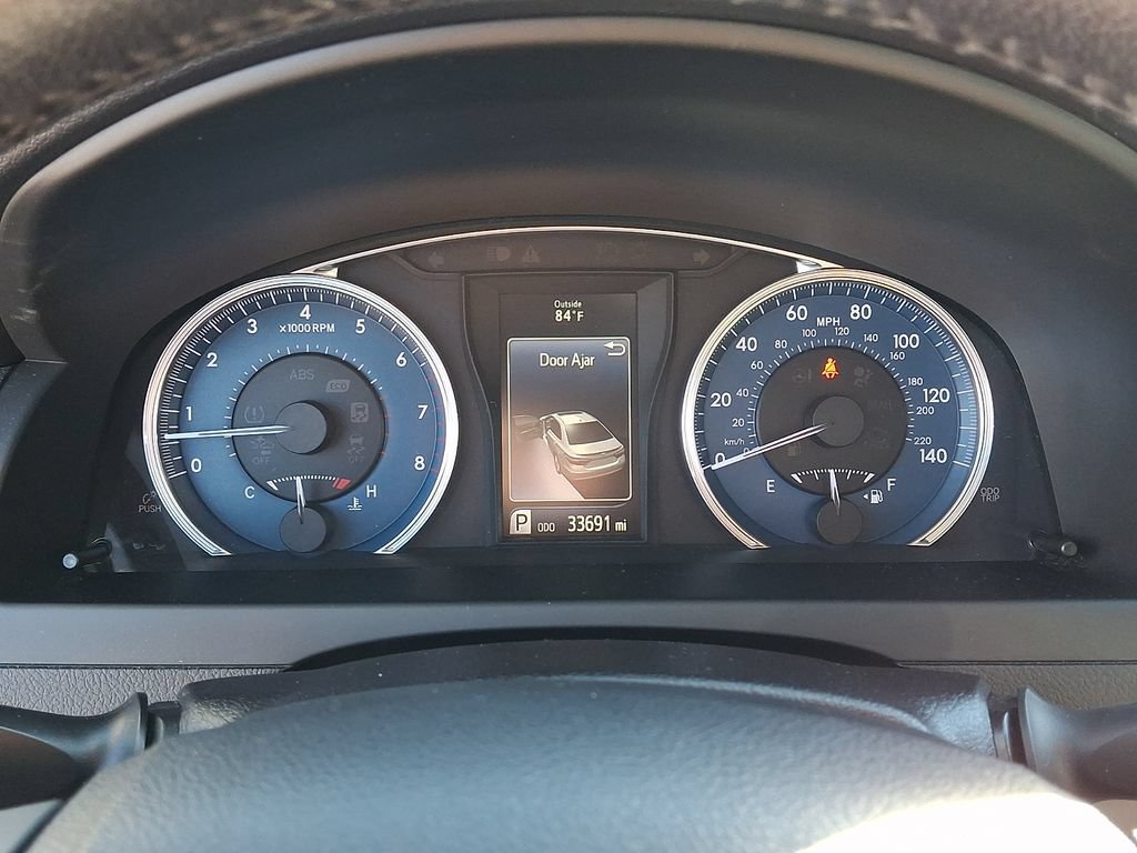 Used 2016 Toyota Camry XLE w/ Moonroof Package FWD image 21