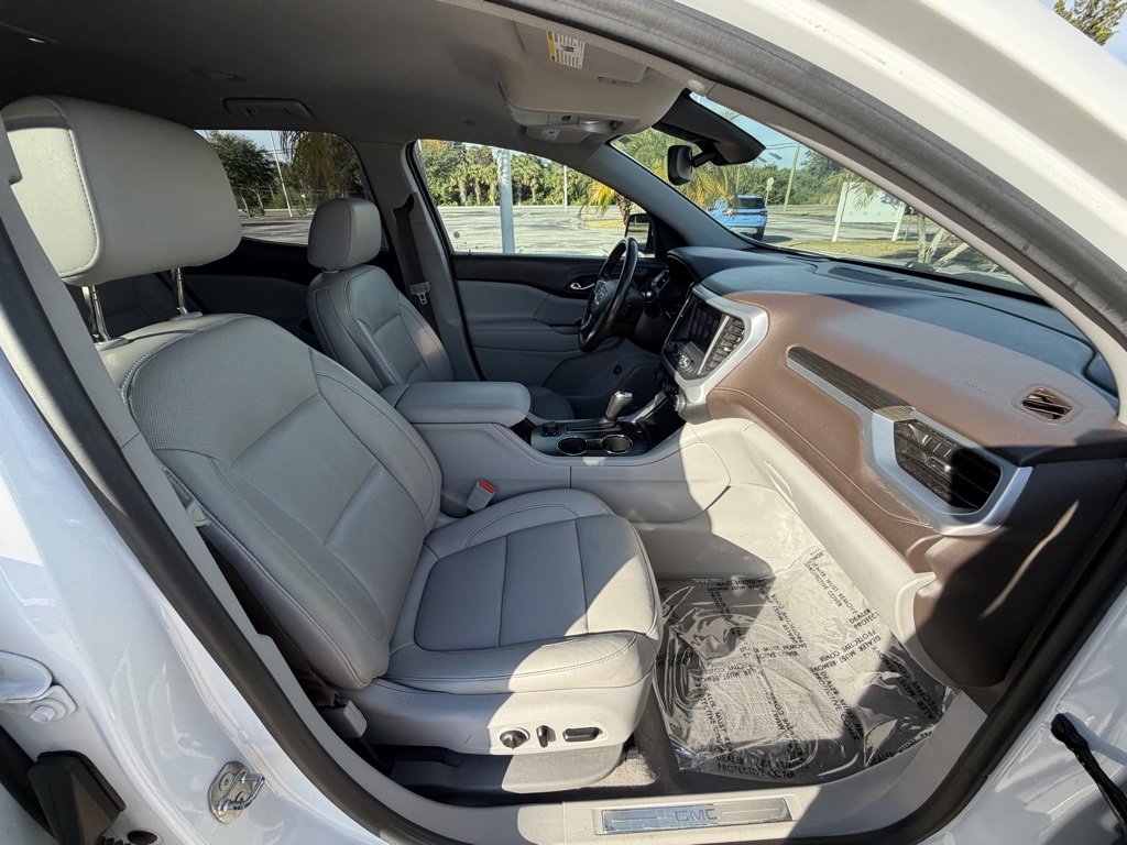Used 2017 GMC Acadia SLT image 33