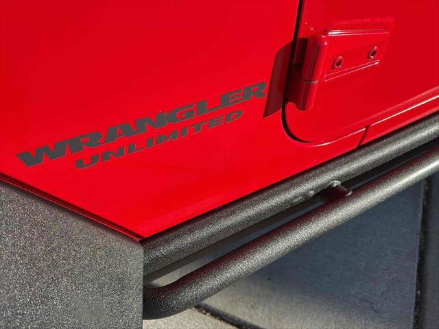 Used 2017 Jeep Wrangler Unlimited Rubicon image 10