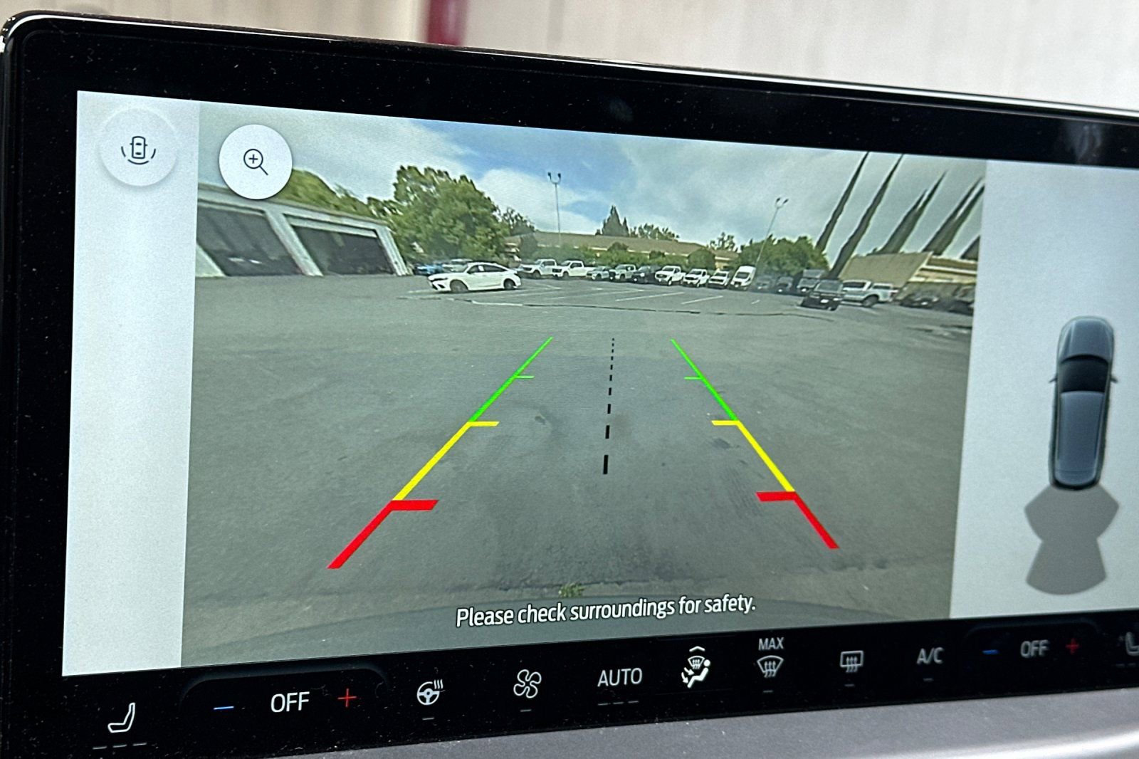 Used 2025 Ford Escape SE FWD image 16