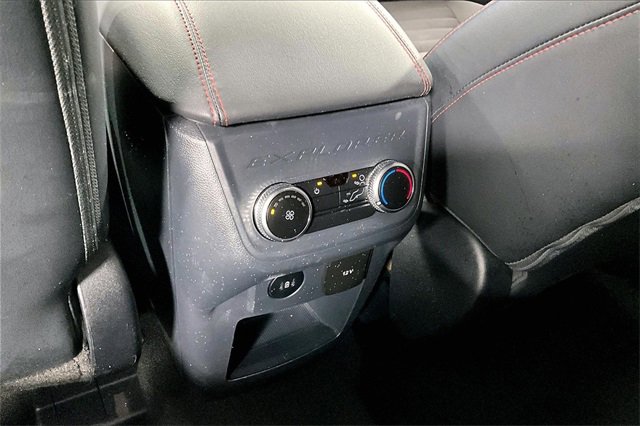 Used 2025 Ford Explorer ST-Line w/ ST-Line Street Pack image 11