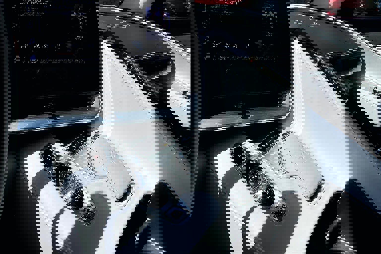 Certified 2024 Chevrolet Corvette Stingray Premium Cpe w/ 3LT image 31