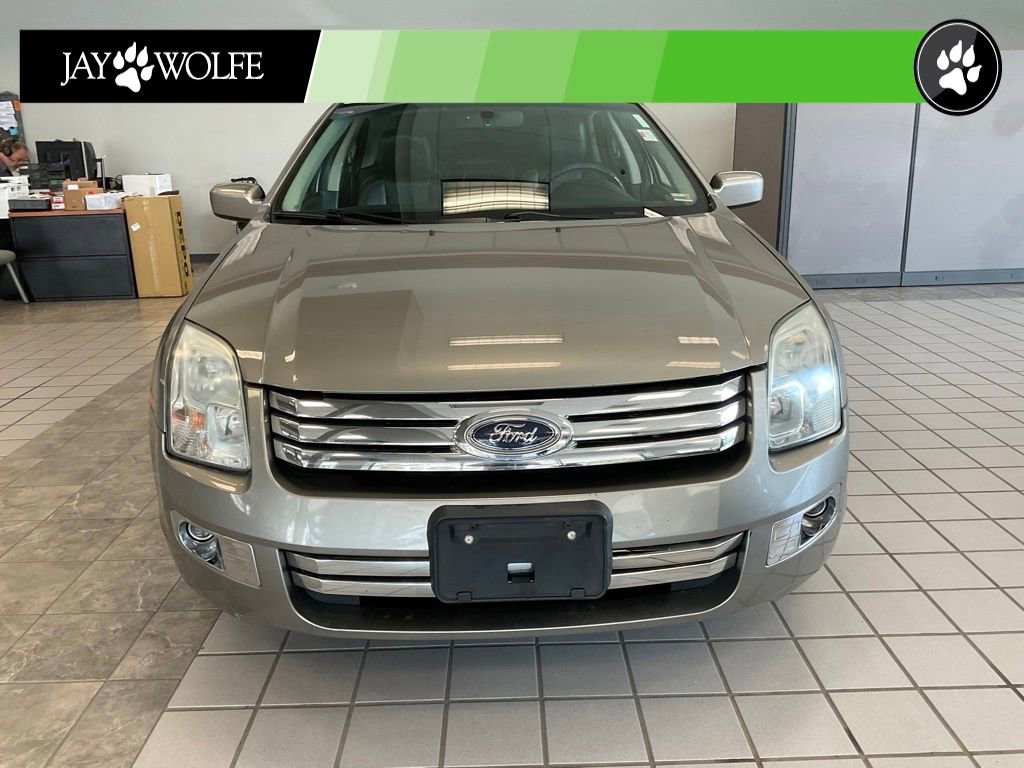 Used 2009 Ford Fusion SEL FWD image 2