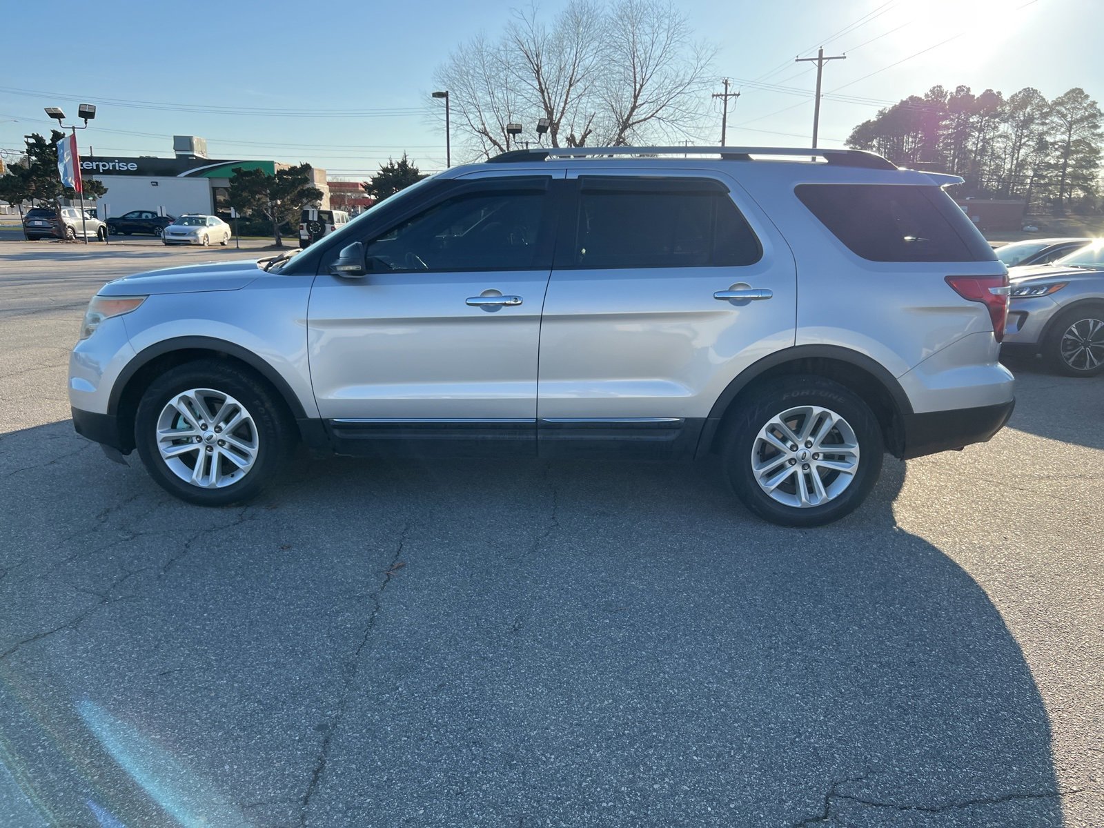 Used 2012 Ford Explorer XLT image 4