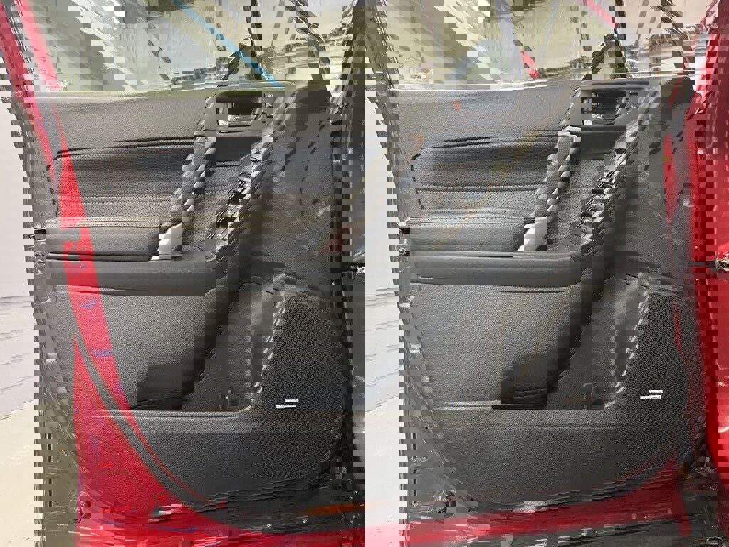 Used 2017 Subaru Forester 2.5i Touring image 10