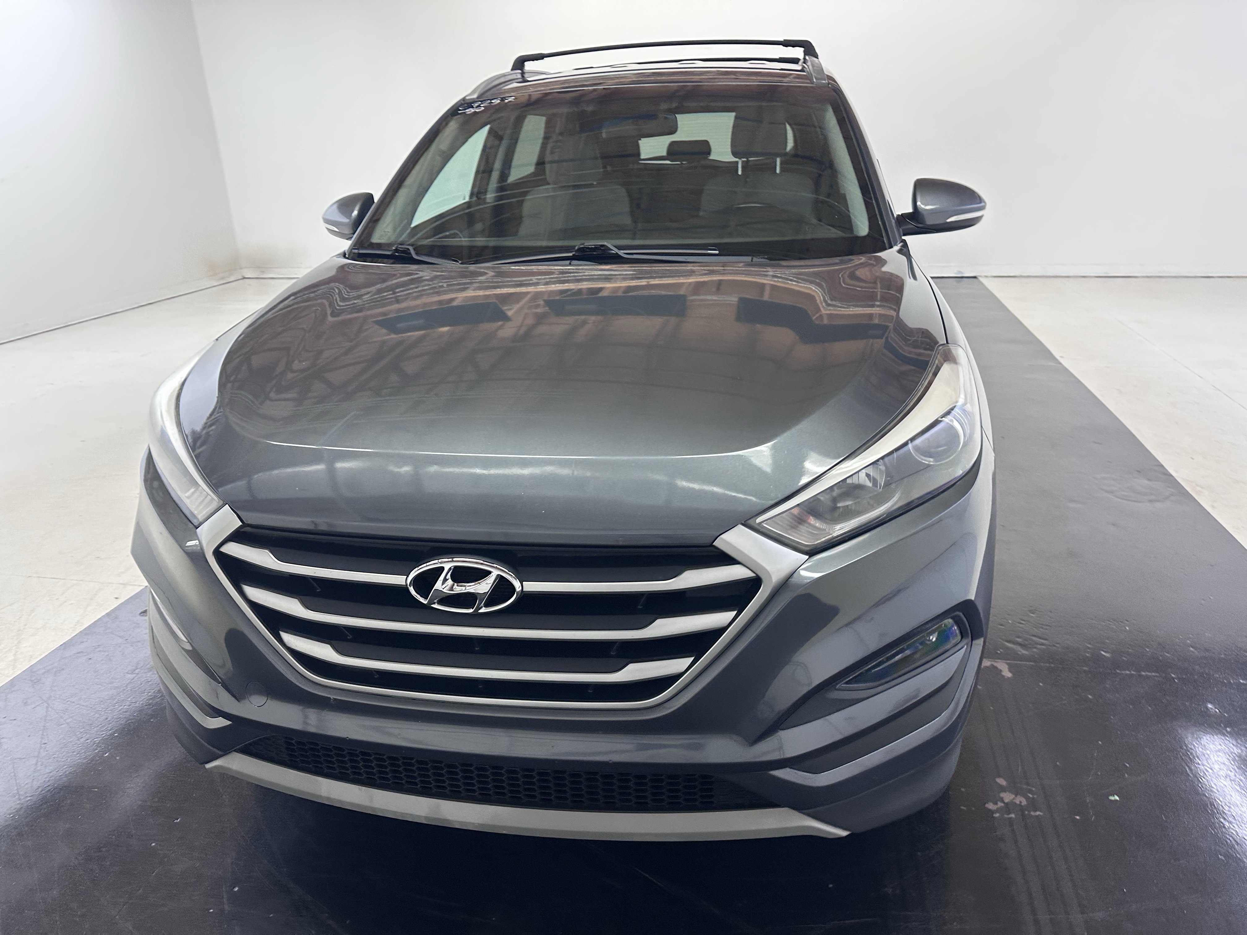 Used 2018 Hyundai Tucson Sport w/ Cargo Package image 8