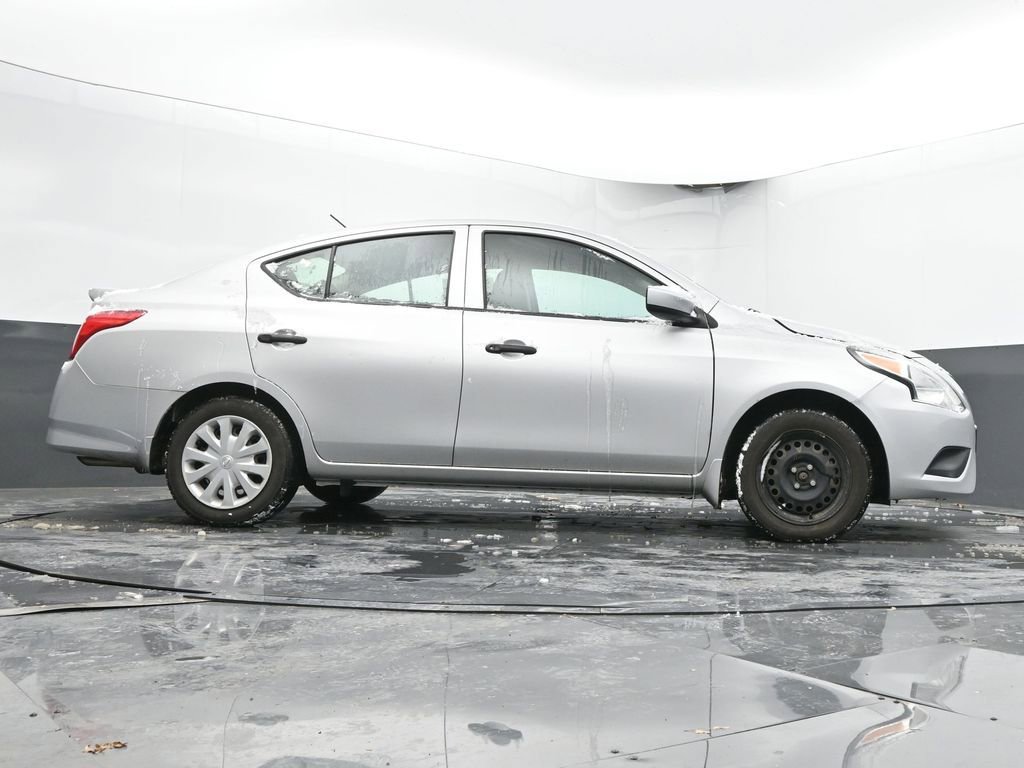 Used 2019 Nissan Versa S Plus image 44