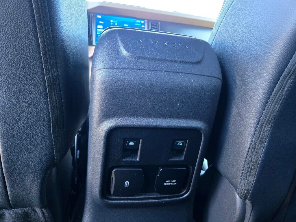 Used 2023 Ford Bronco Wildtrak AWD/4WD image 15