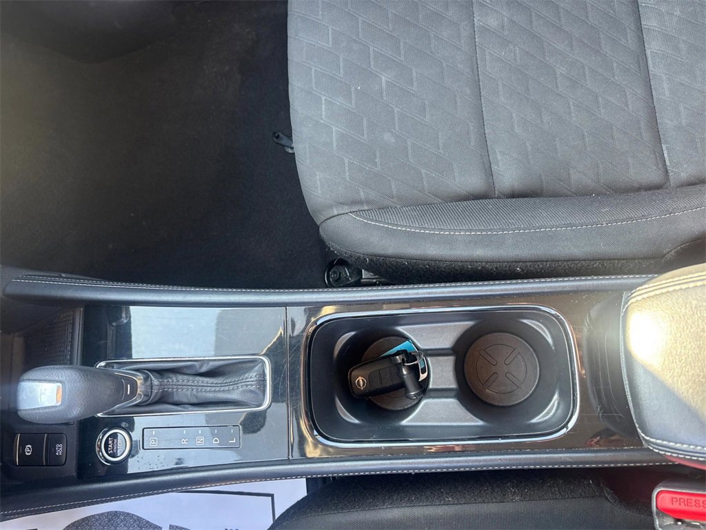 Used 2023 Nissan Kicks SV image 27