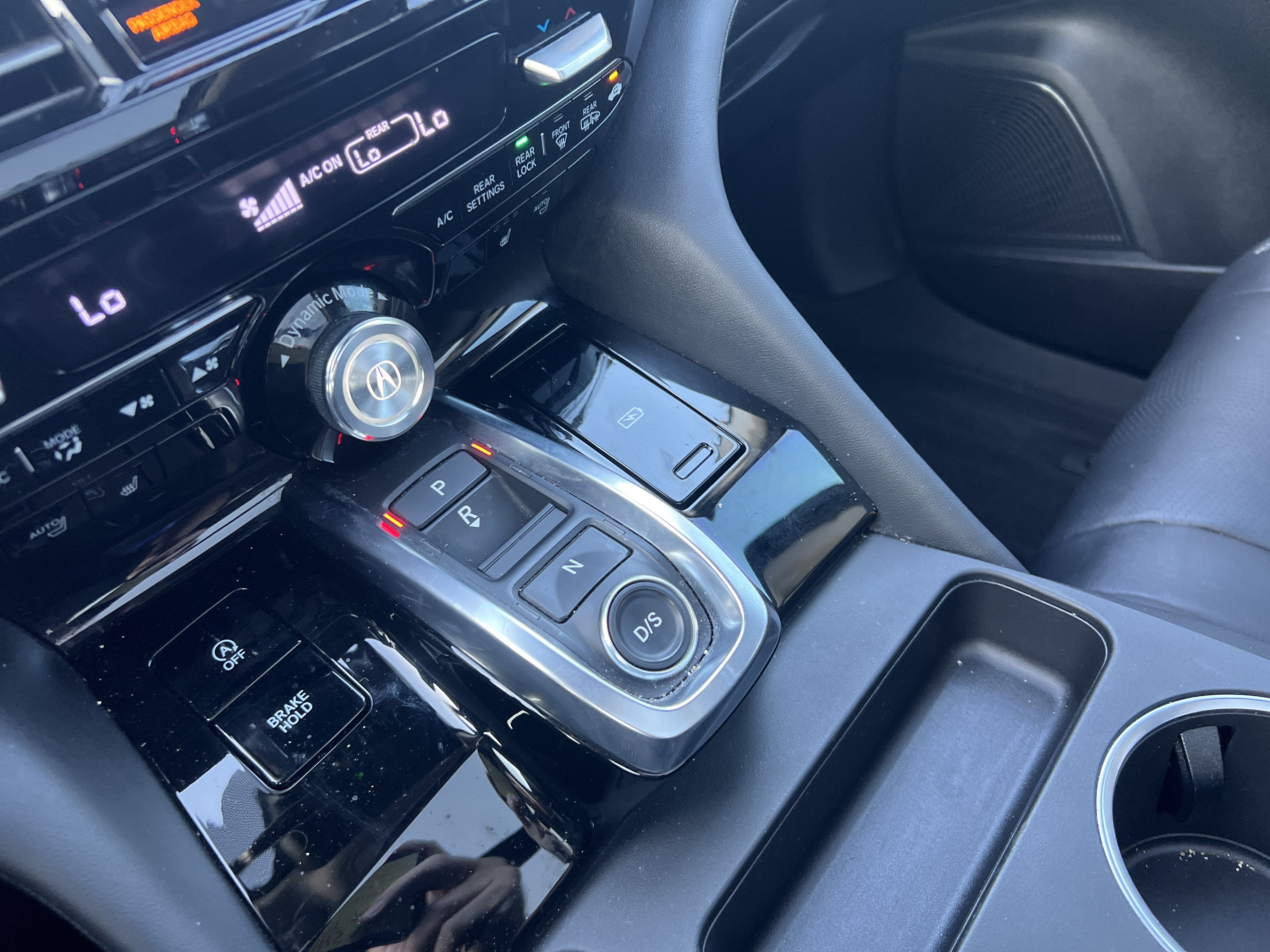 Used 2025 Acura MDX w/ Technology Package FWD image 22