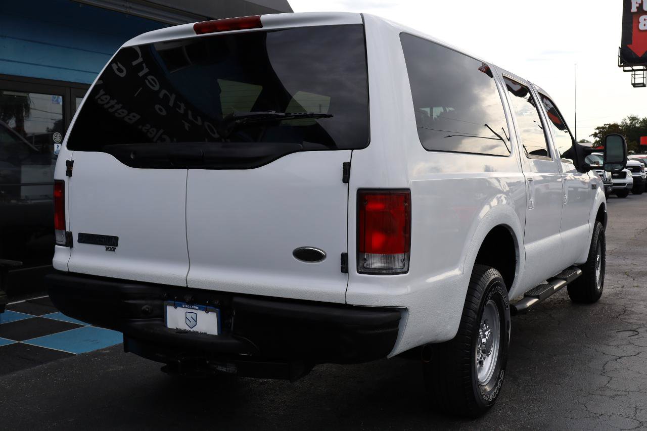 Used 2000 Ford Excursion XLT AWD/4WD image 4