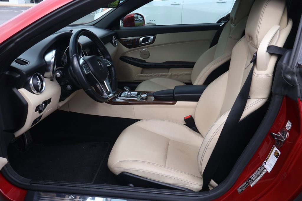 Used 2016 Mercedes-Benz SLK 300 image 11