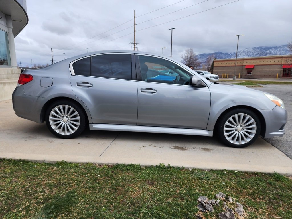 Used 2010 Subaru Legacy 2.5GT image 4