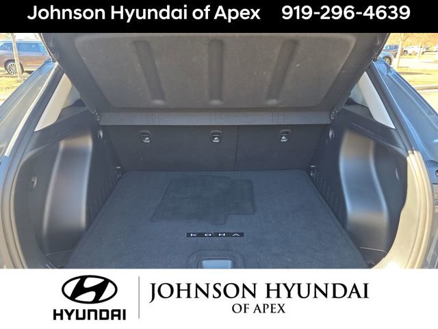 Certified 2025 Hyundai Kona SEL image 22