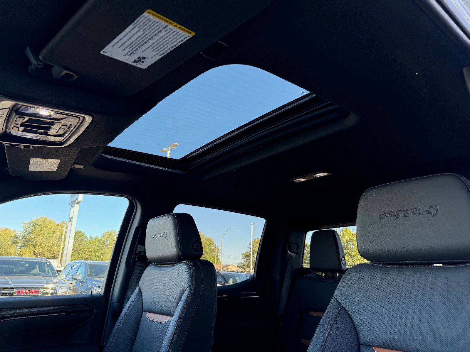 New 2026 GMC Sierra 1500 AT4 w/ AT4 Premium Package image 32