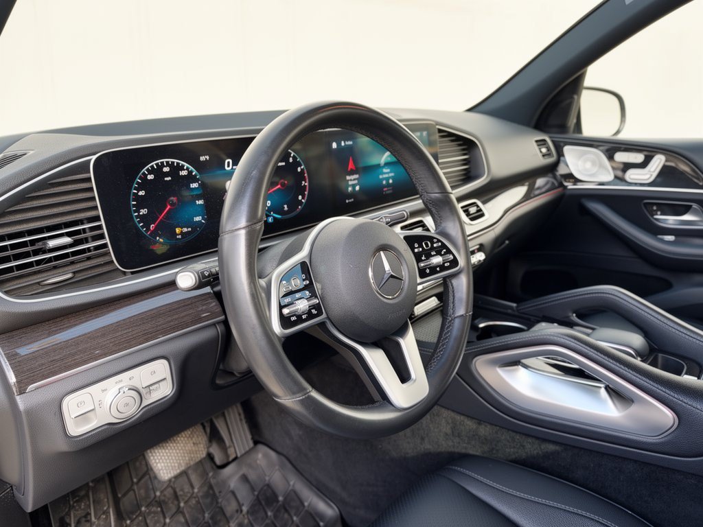 Used 2020 Mercedes-Benz GLE 350 4MATIC image 4