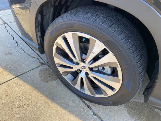 Used 2022 Subaru Ascent Limited AWD/4WD image 9