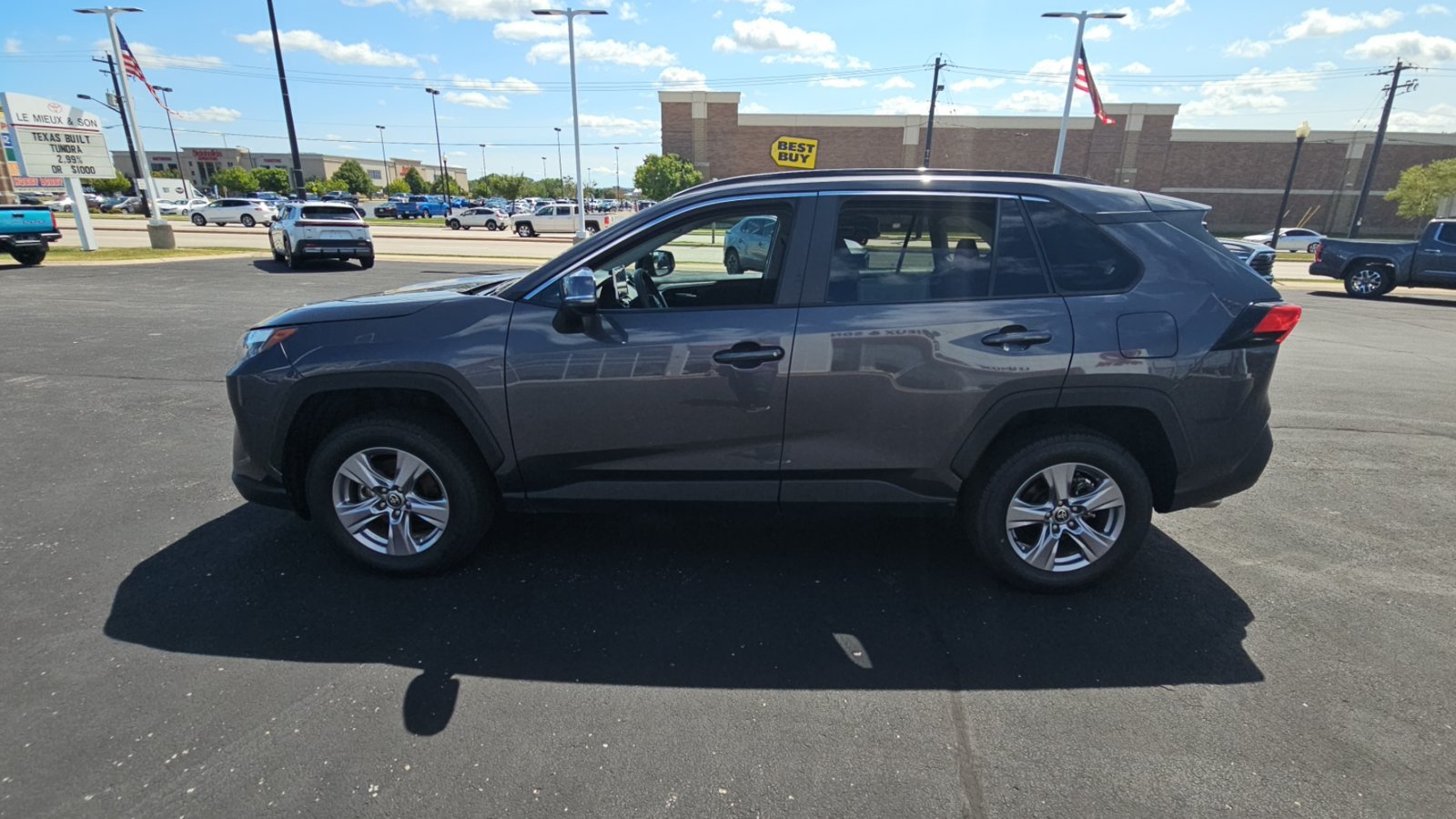 Certified 2025 Toyota RAV4 XLE AWD/4WD image 6
