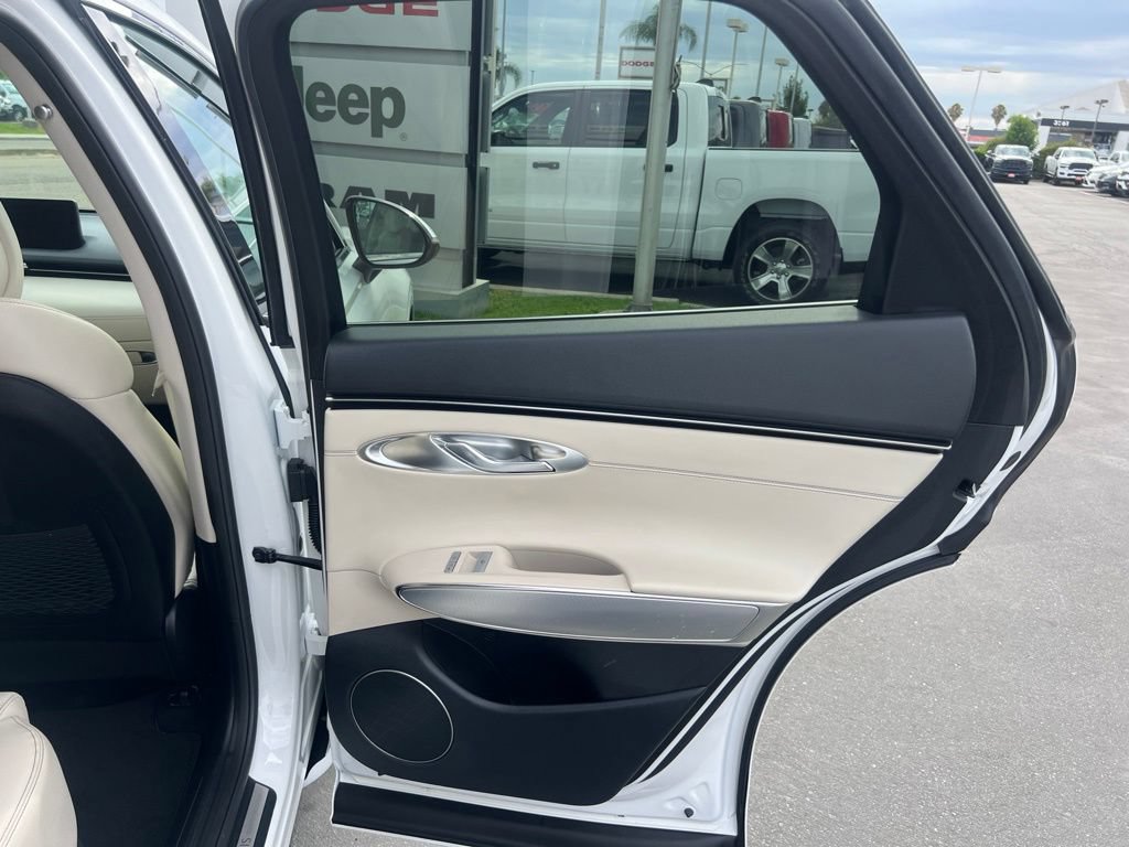 Used 2023 Genesis GV70 2.5T w/ Select Package AWD/4WD image 50