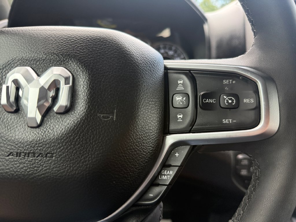 Used 2025 RAM 1500 Big Horn AWD/4WD image 23