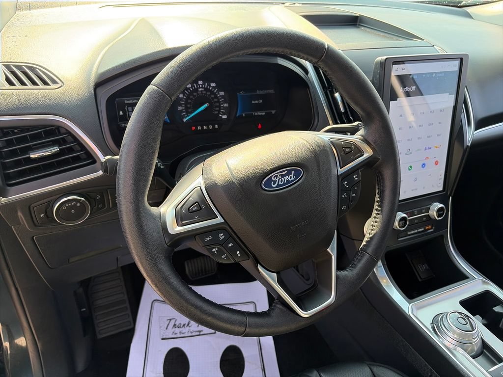 Used 2023 Ford Edge Titanium w/ Equipment Group 301A AWD/4WD image 18