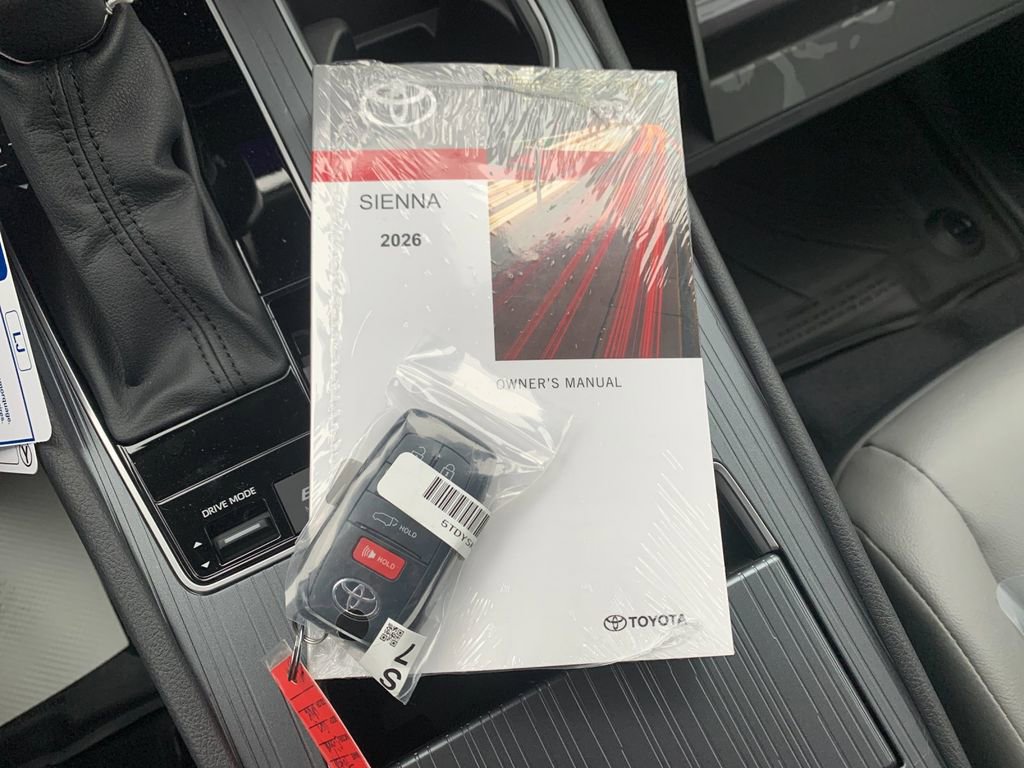 New 2026 Toyota Sienna XLE image 9