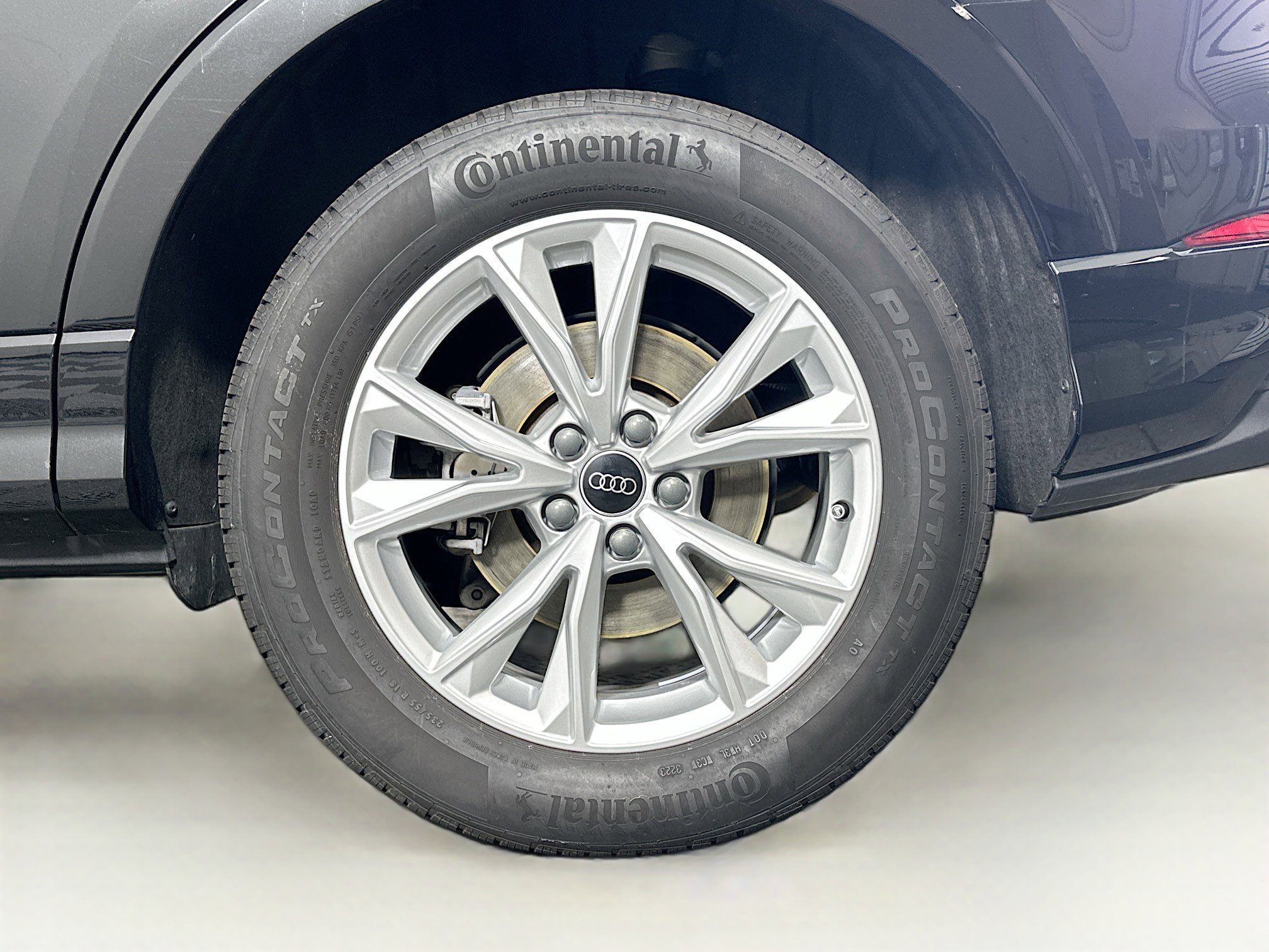Used 2024 Audi Q3 2.0T Premium Plus w/ Premium Plus Package AWD/4WD image 11