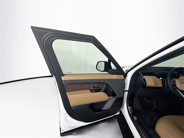 Certified 2024 Land Rover Range Rover Sport SE image 12