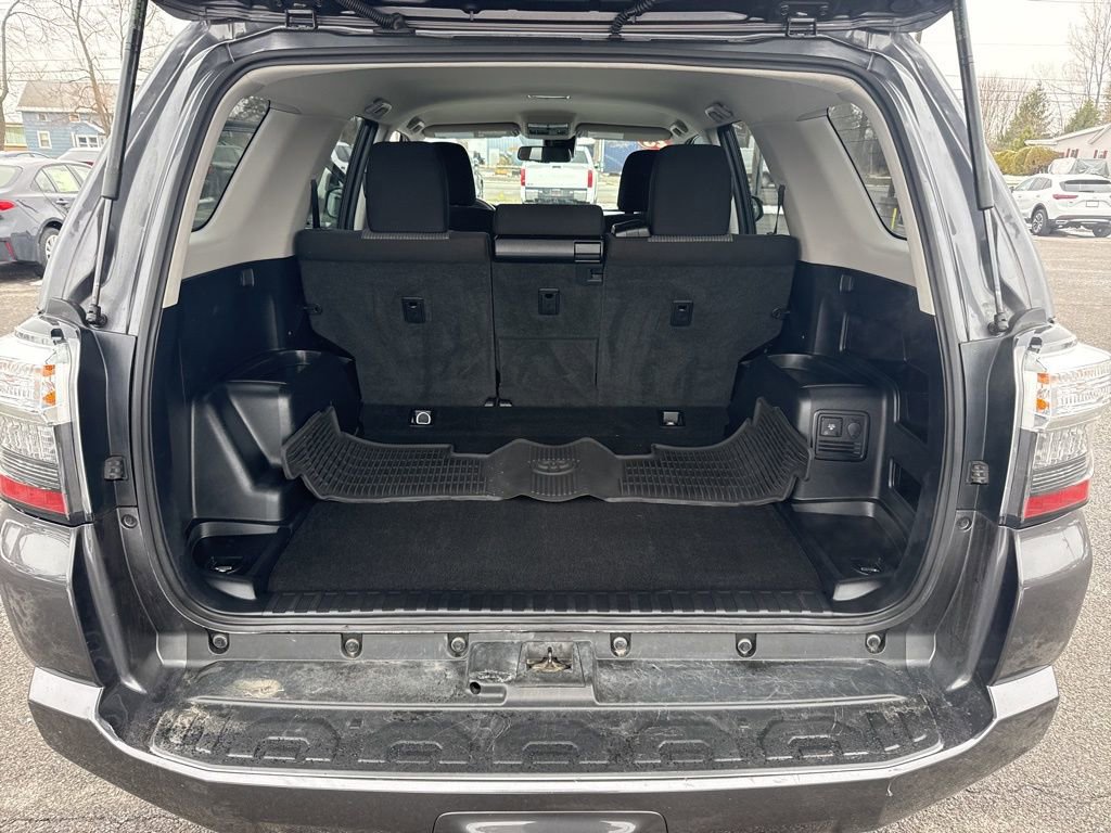 Used 2023 Toyota 4Runner SR5 image 17