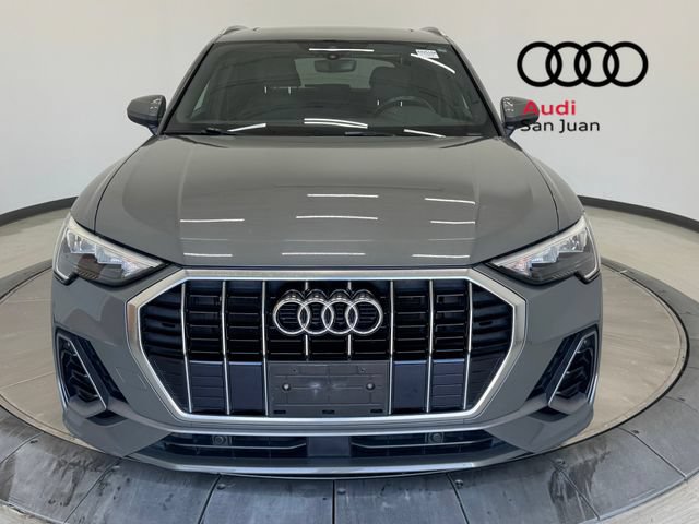 Used 2020 Audi Q3 2.0T Premium w/ Convenience Package AWD/4WD image 2