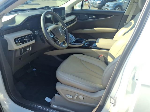 Used 2023 Lincoln Nautilus Reserve w/ Equipment Group 201A AWD/4WD image 15
