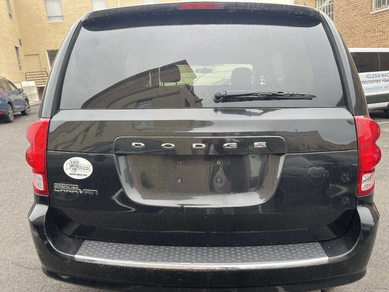 Used 2012 Dodge Grand Caravan SXT FWD image 9