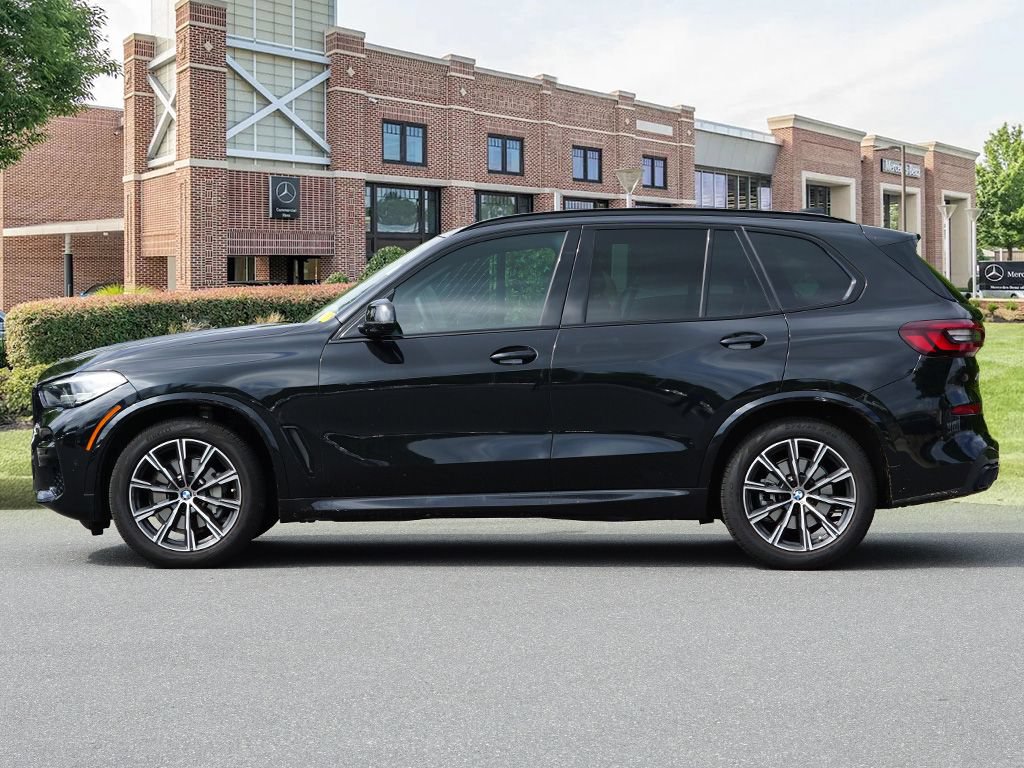 Used 2022 BMW X5 sDrive40i w/ M Sport Package RWD image 8