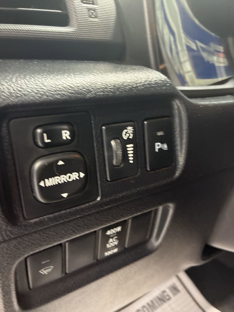 Used 2016 Toyota 4Runner Limited image 19