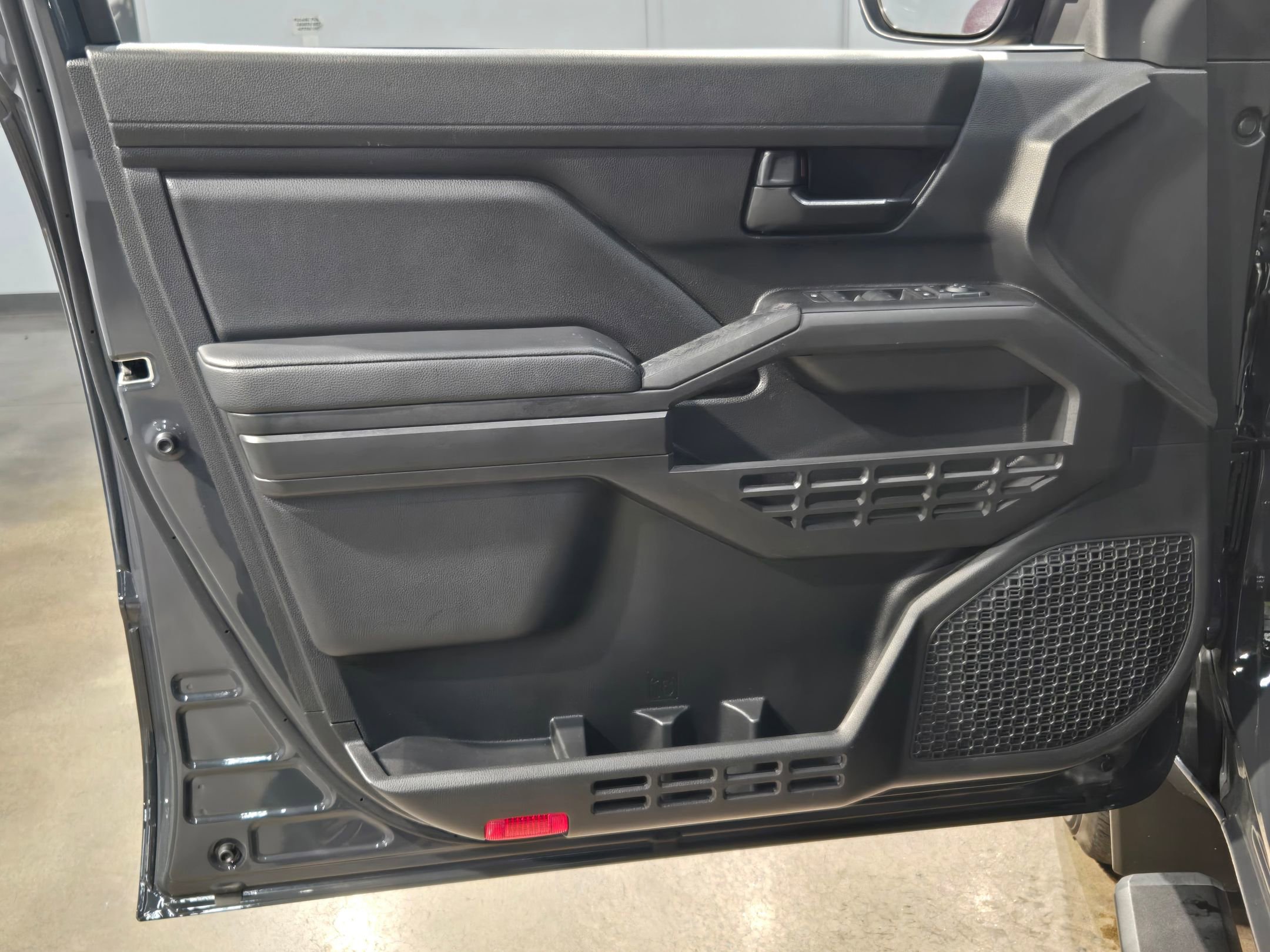 Used 2024 Toyota Tacoma SR image 24