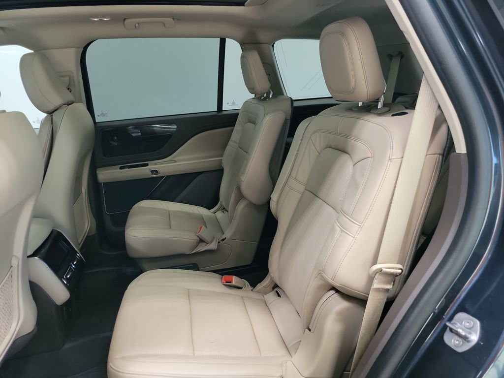 Used 2024 Lincoln Aviator Reserve w/ Elements Package Plus image 32