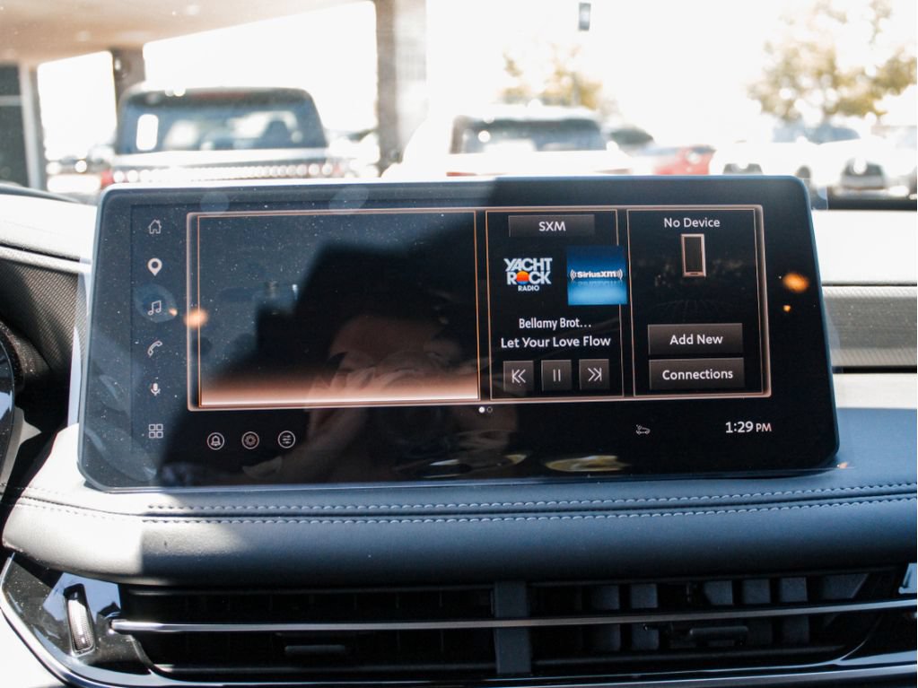 Used 2027 INFINITI QX65 Luxe w/ Cargo Package AWD/4WD image 17
